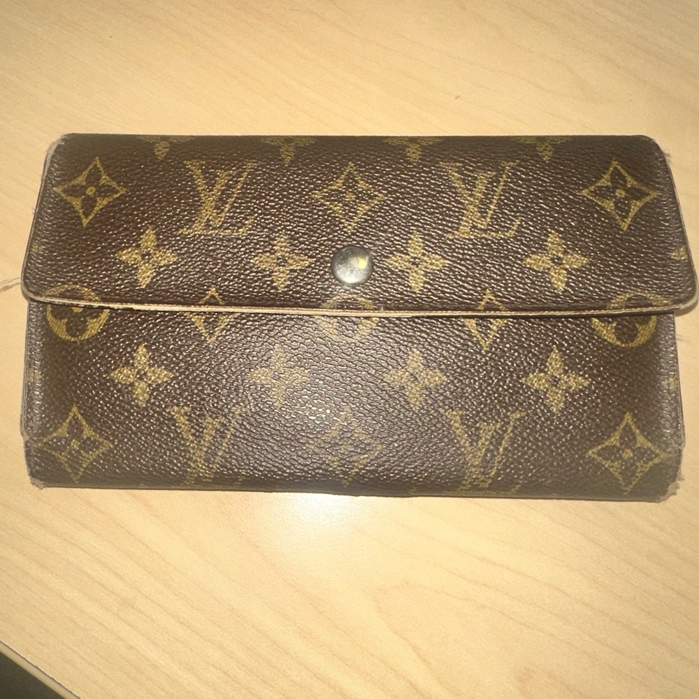 Louis Vuitton Monogram Canvas Wallet